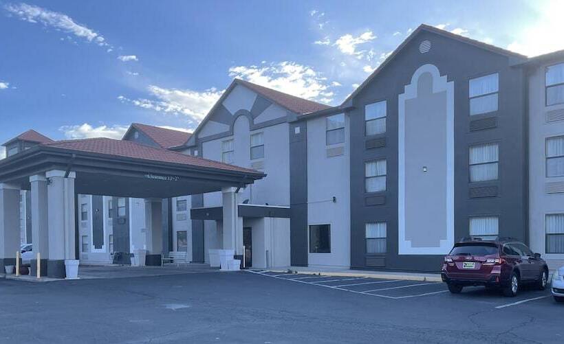 هتل Ruidoso Mountain Inn