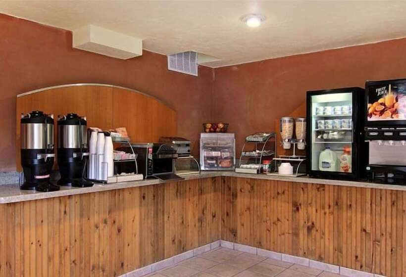 هتل Ruidoso Mountain Inn