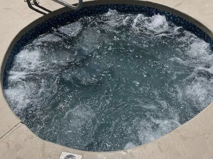 Hotel Ruidoso Mountain Inn