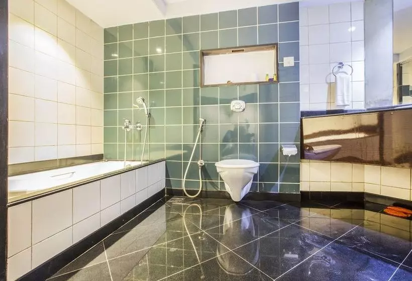 Fabhotel Savoy Suites Mumbai Airport
