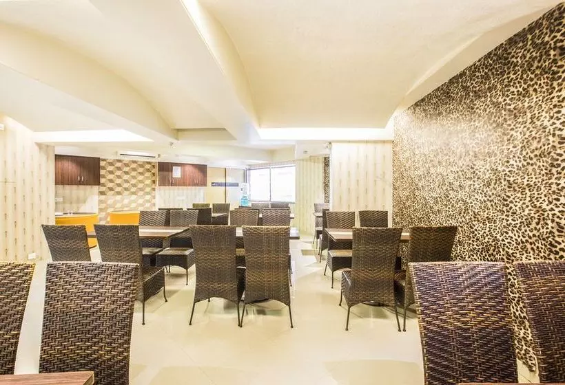 Fabhotel Savoy Suites Mumbai Airport