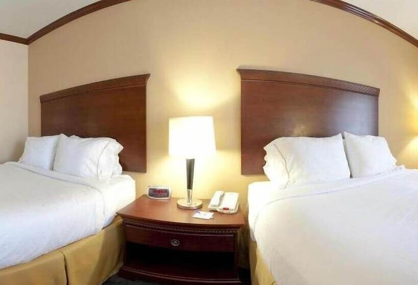 Holiday Inn Express Hotel And Suites Of Falfurrias, An Ihg