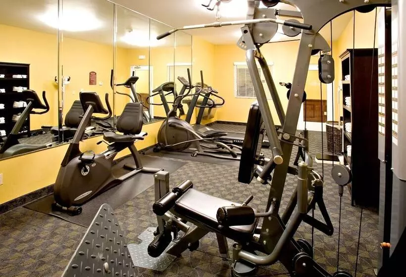 Holiday Inn Express Hotel And Suites Of Falfurrias, An Ihg