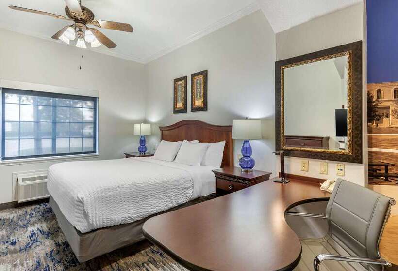 فندق Clarion Pointe Sulphur Springs