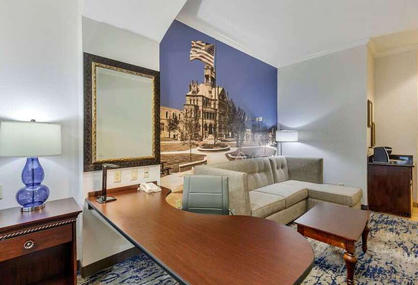 فندق Clarion Pointe Sulphur Springs