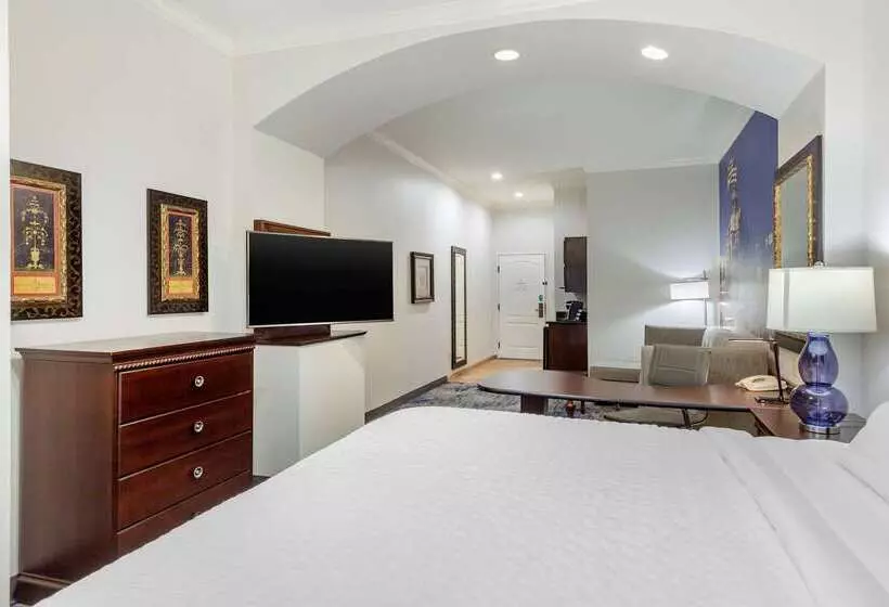 Hotel Clarion Pointe Sulphur Springs