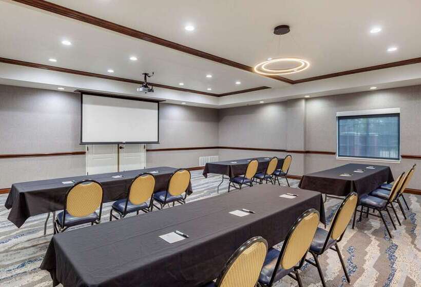 فندق Clarion Pointe Sulphur Springs