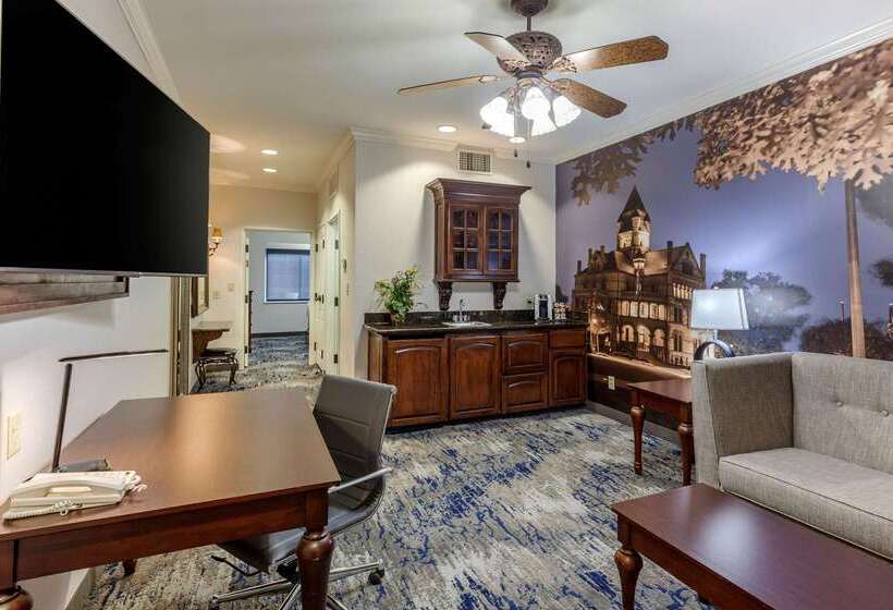 فندق Clarion Pointe Sulphur Springs