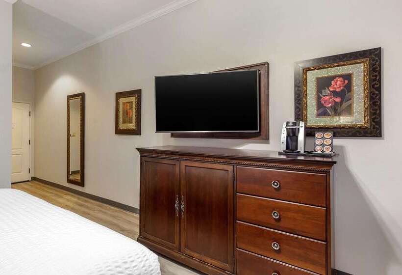 فندق Clarion Pointe Sulphur Springs