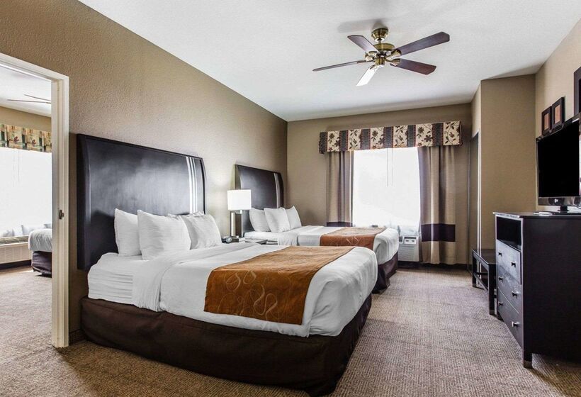 Отель Comfort Suites Bakersfield