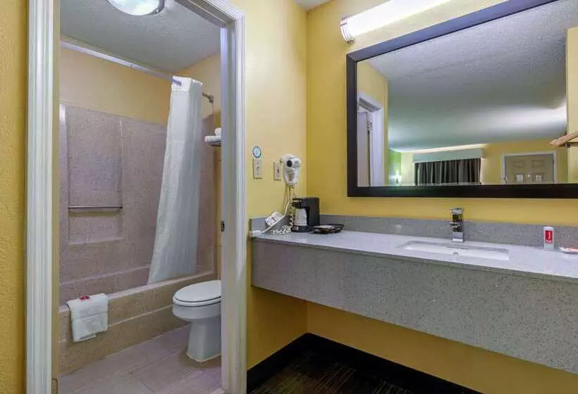 هتل Econo Lodge