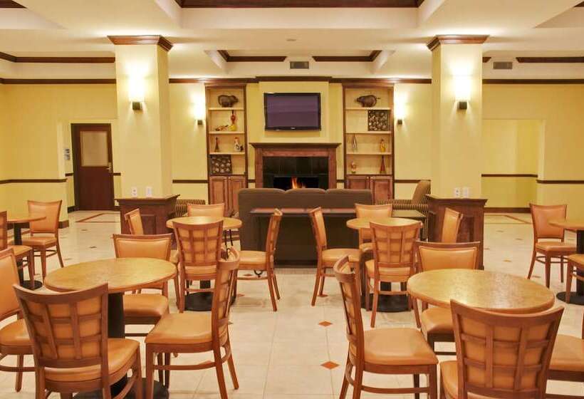 Holiday Inn Express Hotel & Suites Winnie, An Ihg