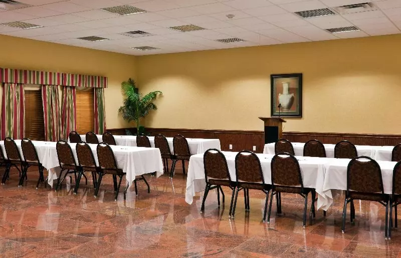 Hotel Holiday Inn Express Of Salado Belton, An Ihg