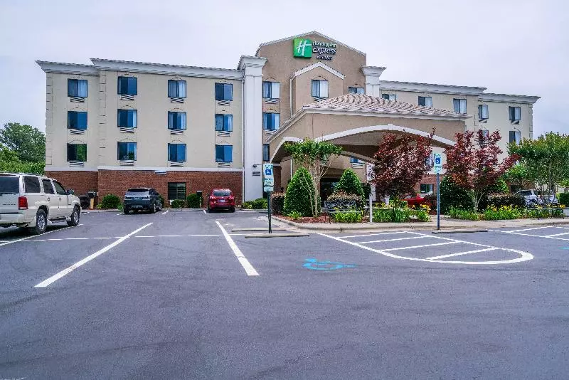 호텔 Holiday Inn Express & Suites Roanoke Rapids Se By Ihg