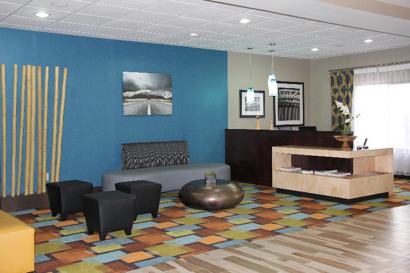 ホテル Holiday Inn Express & Suites Roanoke Rapids Se By Ihg