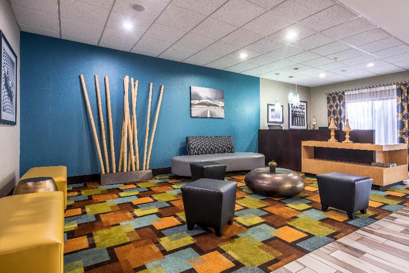 ホテル Holiday Inn Express & Suites Roanoke Rapids Se By Ihg