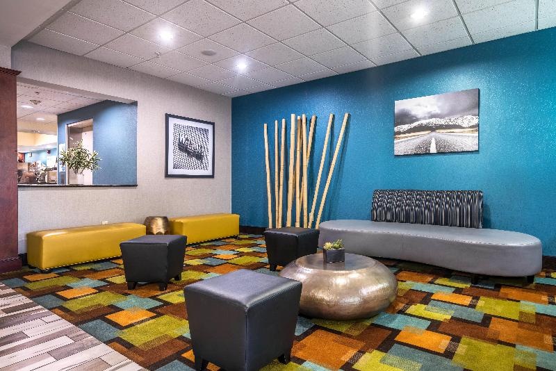 ホテル Holiday Inn Express & Suites Roanoke Rapids Se By Ihg