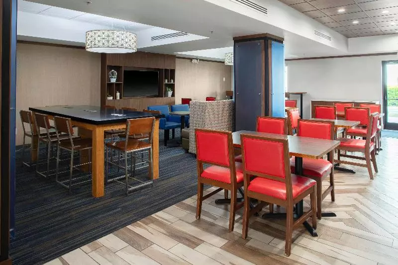 호텔 Holiday Inn Express & Suites Roanoke Rapids Se By Ihg
