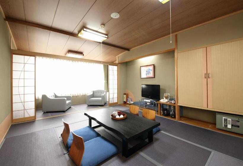 בית מלון כפרי Maruko