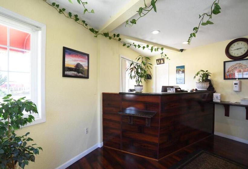 فندق Morro Bay Beach Inn