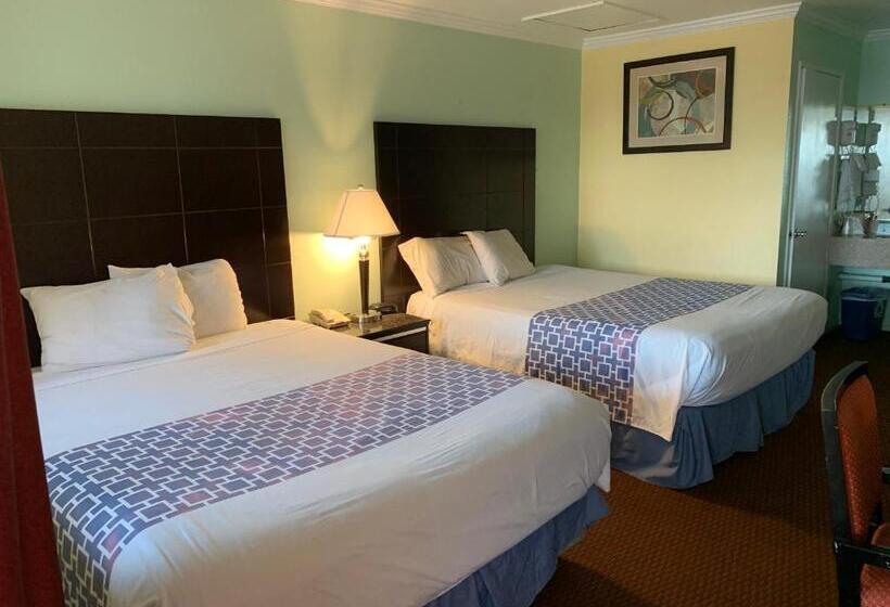 فندق Morro Bay Beach Inn