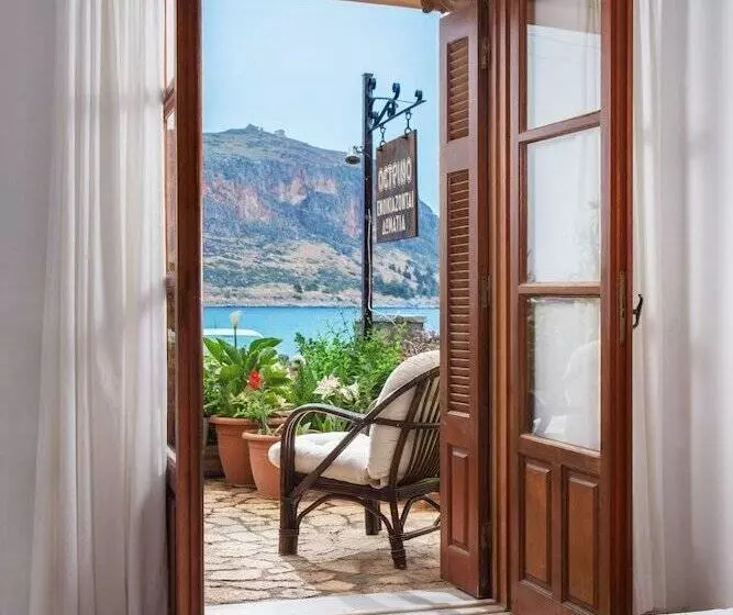 Hotel Petrino Guesthouse