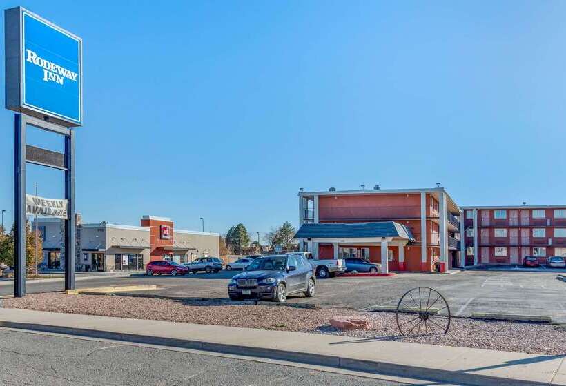 ホテル Pueblo Inn