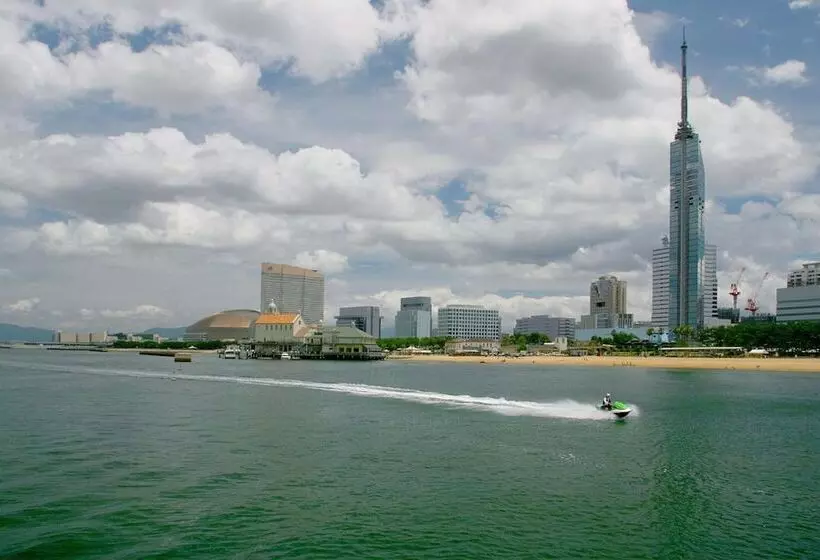 Seaside Hotel Twins Momochi