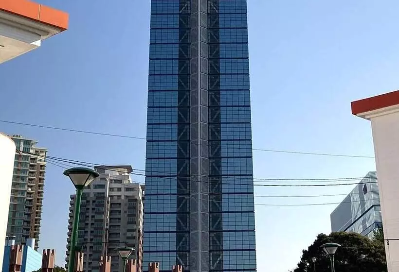 בית מלון כפרי Toyoko Inn Hakata-eki Minami