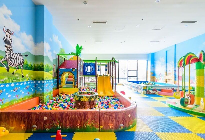 فندق Wyndham Grand Qingdao