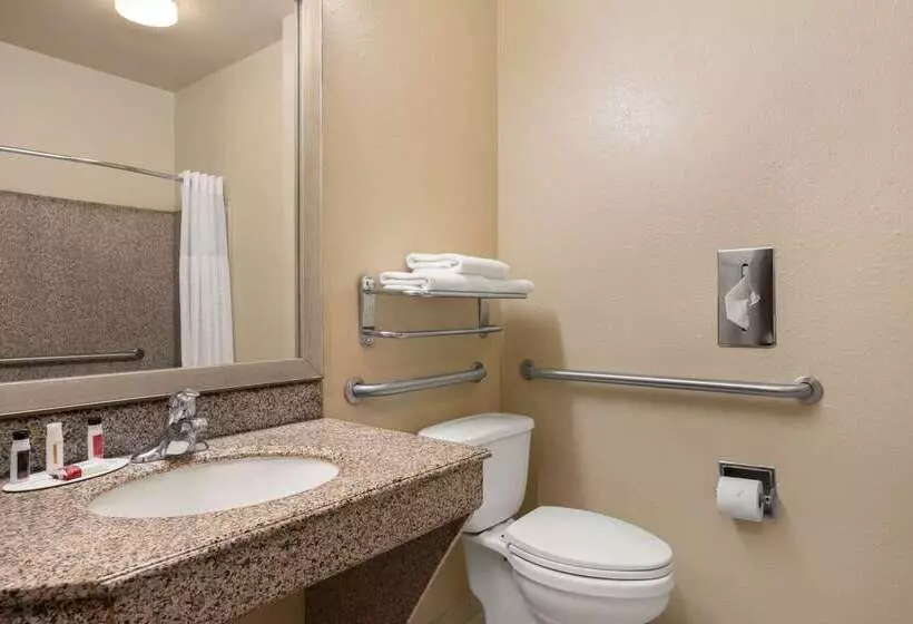 호텔 Baymont By Wyndham Clute Lake Jackson