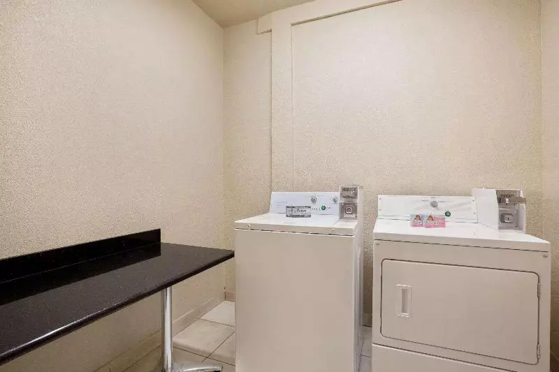 호텔 Baymont By Wyndham Clute Lake Jackson