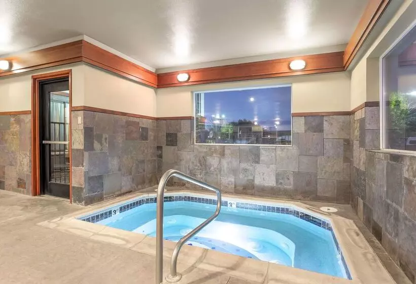 בית מלון כפרי Best Western Plus Ellensburg