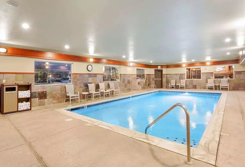בית מלון כפרי Best Western Plus Ellensburg