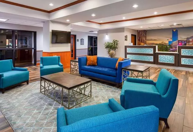 ホテル Best Western Plus Midwest City Inn & Suites
