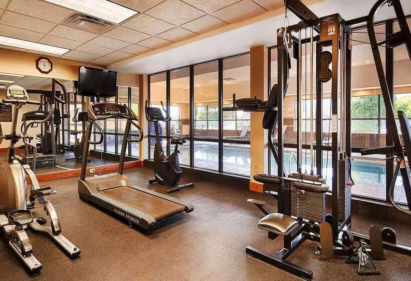 ホテル Best Western Plus Midwest City Inn & Suites