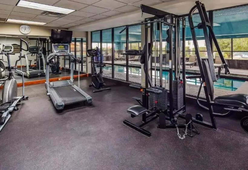 ホテル Best Western Plus Midwest City Inn & Suites