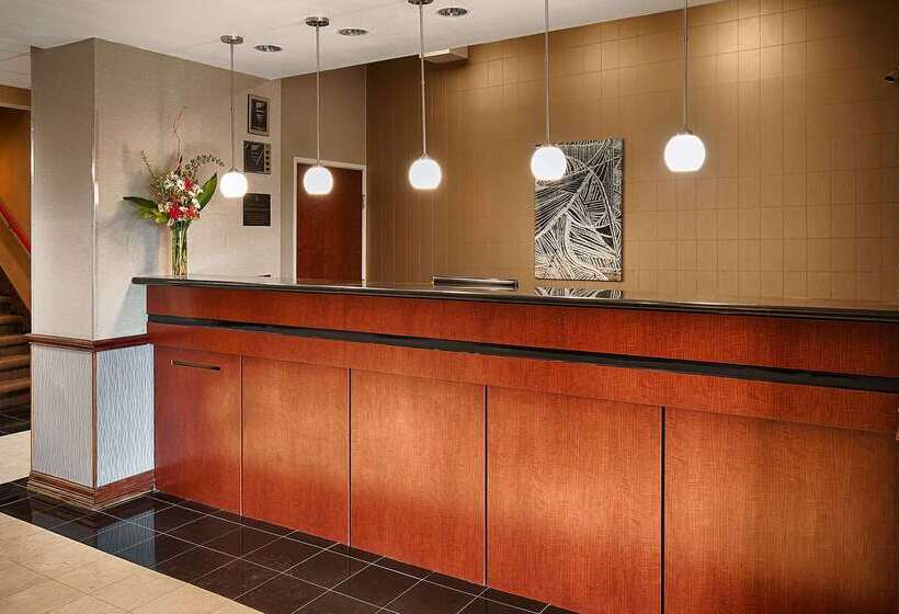 فندق Best Western Refugio Inn