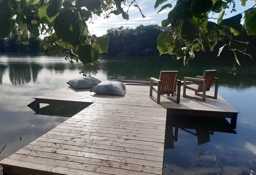 Logis Hotels Domaine Du Châtelard