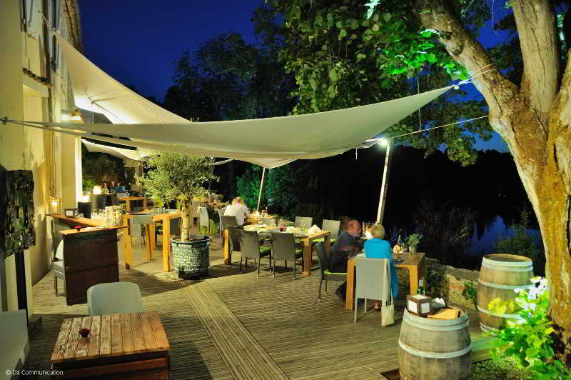 Logis Hotels Domaine Du Châtelard