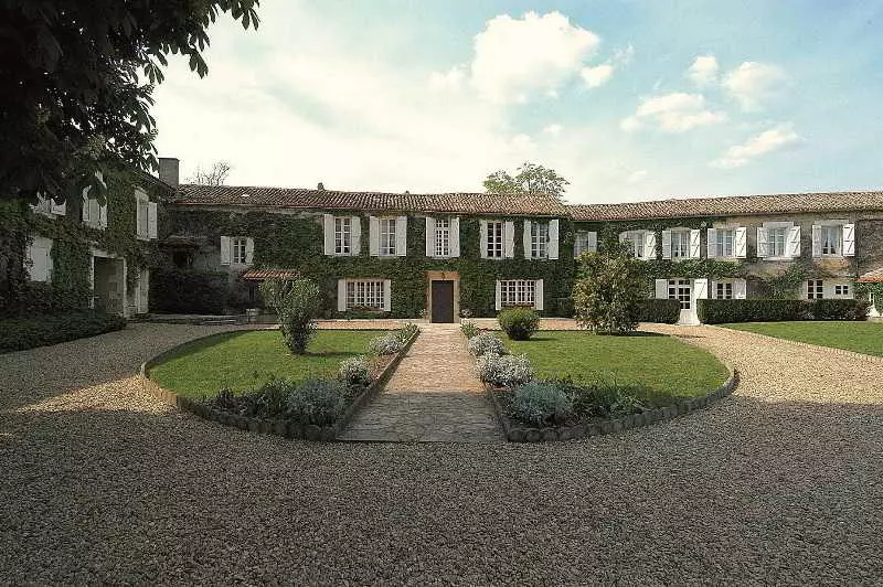 Logis Hotels Domaine Du Châtelard