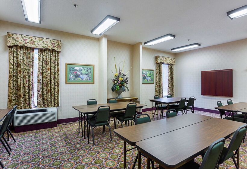 فندق Fairbridge Inn Express Whitley City