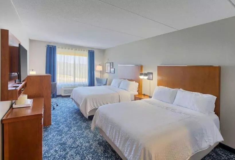 בית מלון כפרי Four Points By Sheraton Raleigh Durham Airport