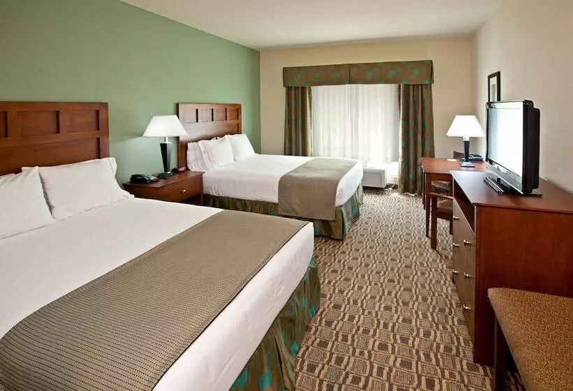Отель Holiday Inn Express & Suites Ripley, An Ihg