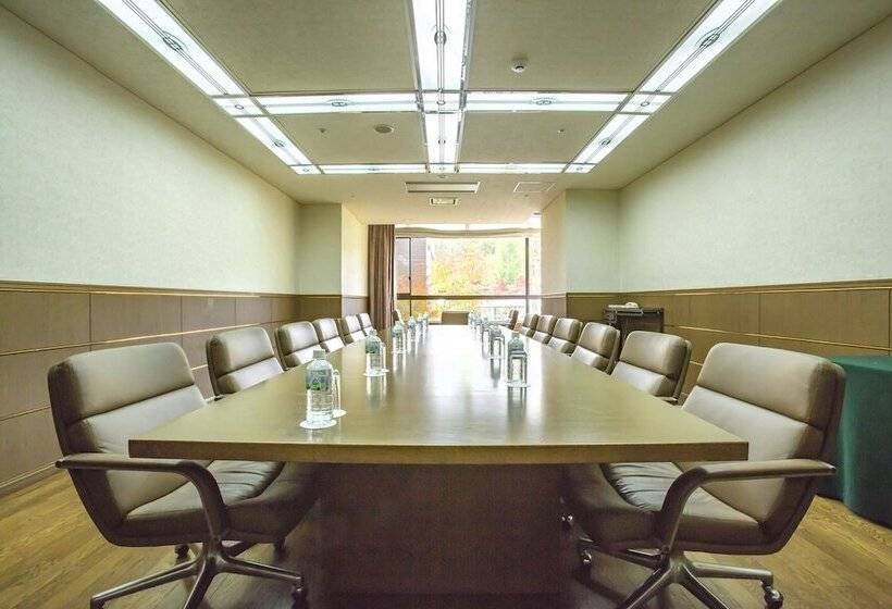 Karuizawakurabu Hotel 1130 Hewitt Resort