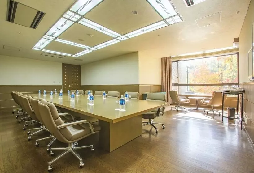 Karuizawakurabu Hotel 1130 Hewitt Resort