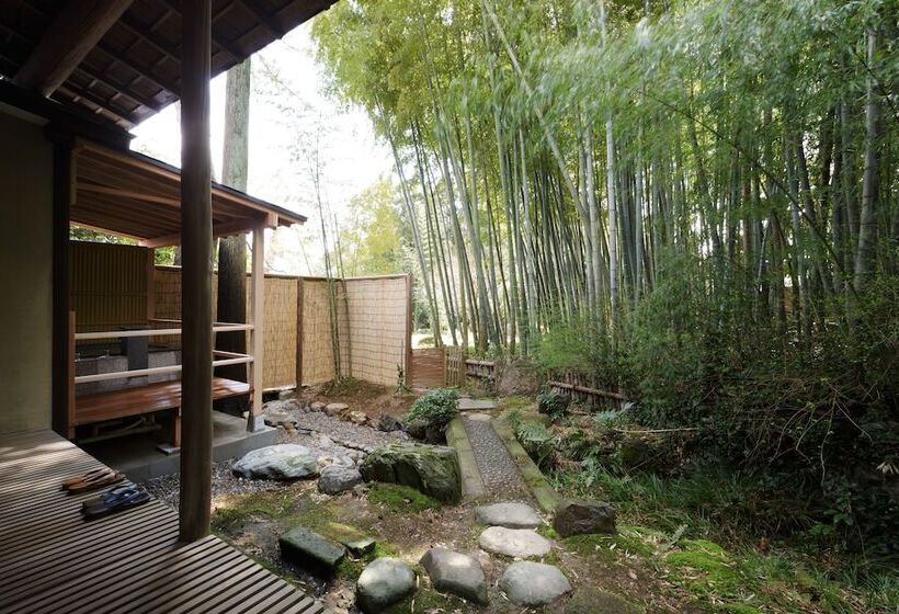 Отель Koshi No Yado Takashimaya