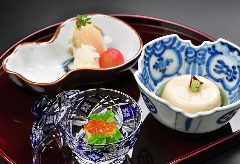 Отель Koshi No Yado Takashimaya