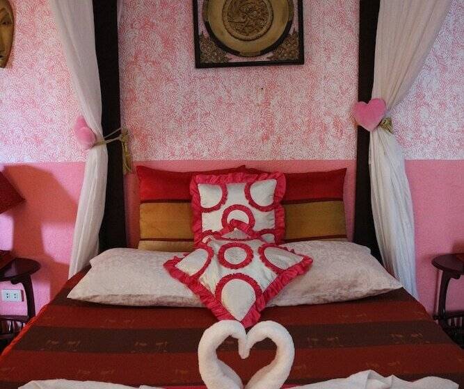 בית מלון כפרי La Isla Bonita Resort And Spa