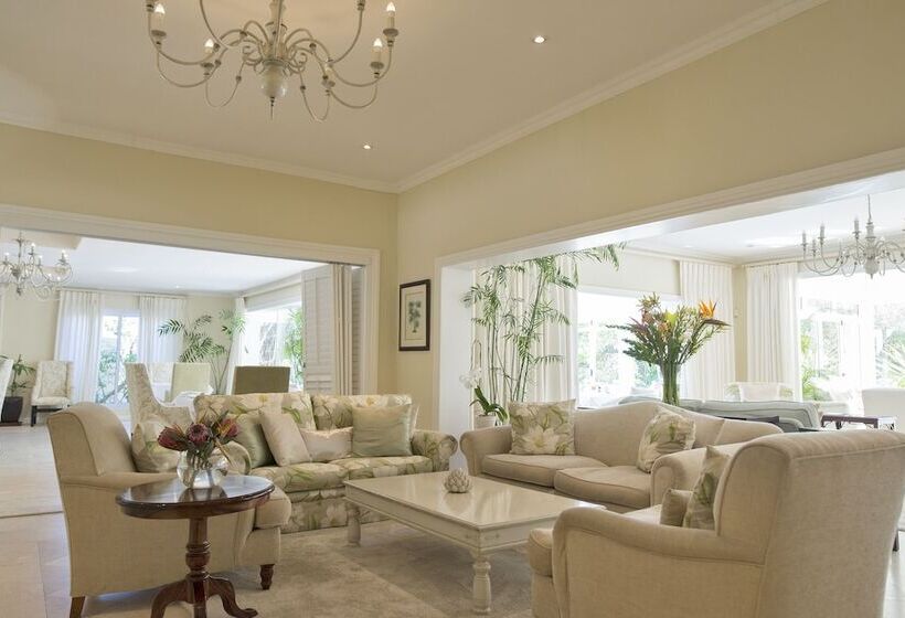 בית מלון כפרי Last Word Constantia